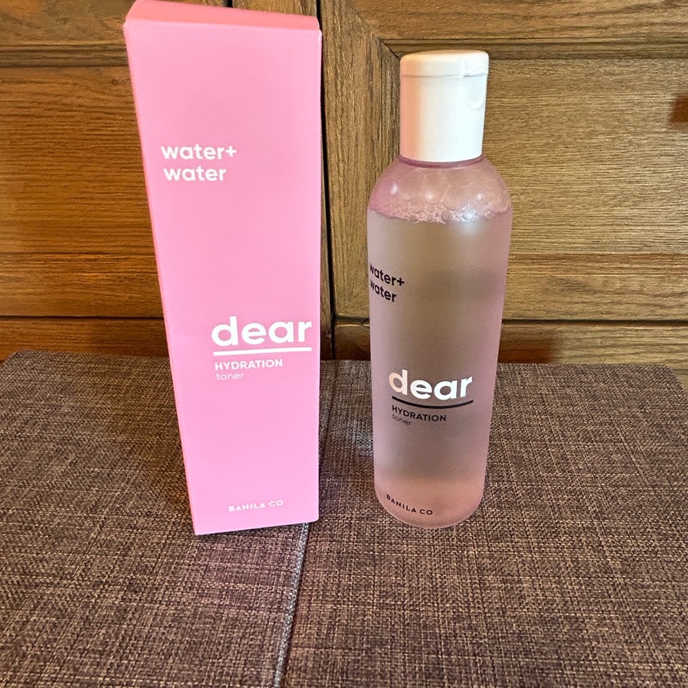 NWT Banilla Dear Hydration Toner